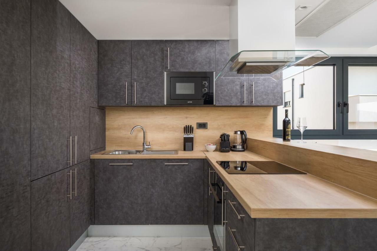 Luxury Apartments Baotic Trogir Buitenkant foto