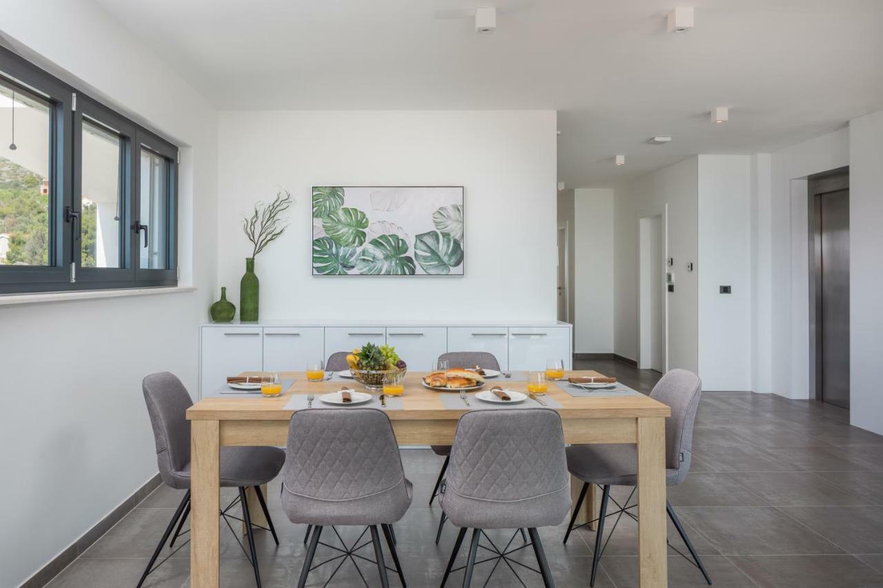Luxury Apartments Baotic Trogir Buitenkant foto