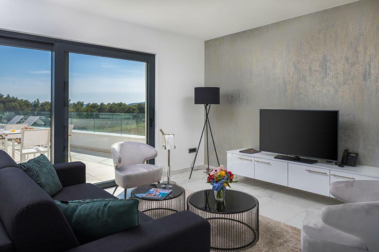 Luxury Apartments Baotic Trogir Buitenkant foto