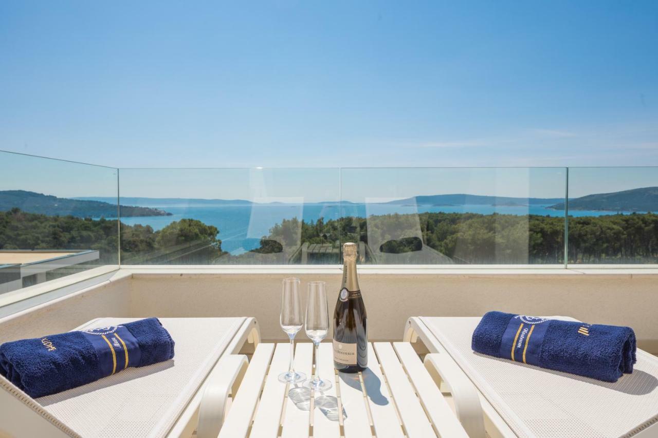 Luxury Apartments Baotic Trogir Buitenkant foto