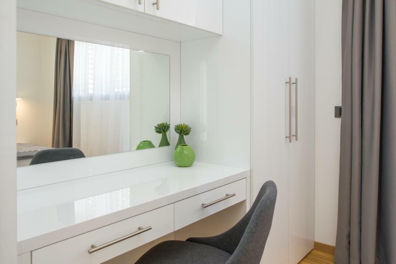 Luxury Apartments Baotic Trogir Buitenkant foto